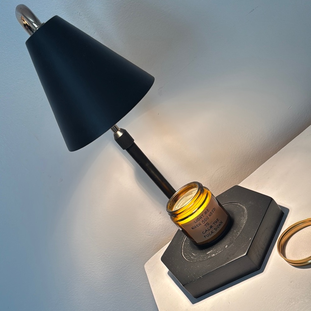Elegant Black candle warmer Table Lamp with calm down candle